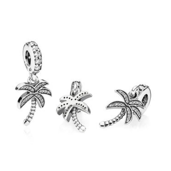 “Pandora” brand new, never worn,palm tree charm🌴 - Picture 3 of 3